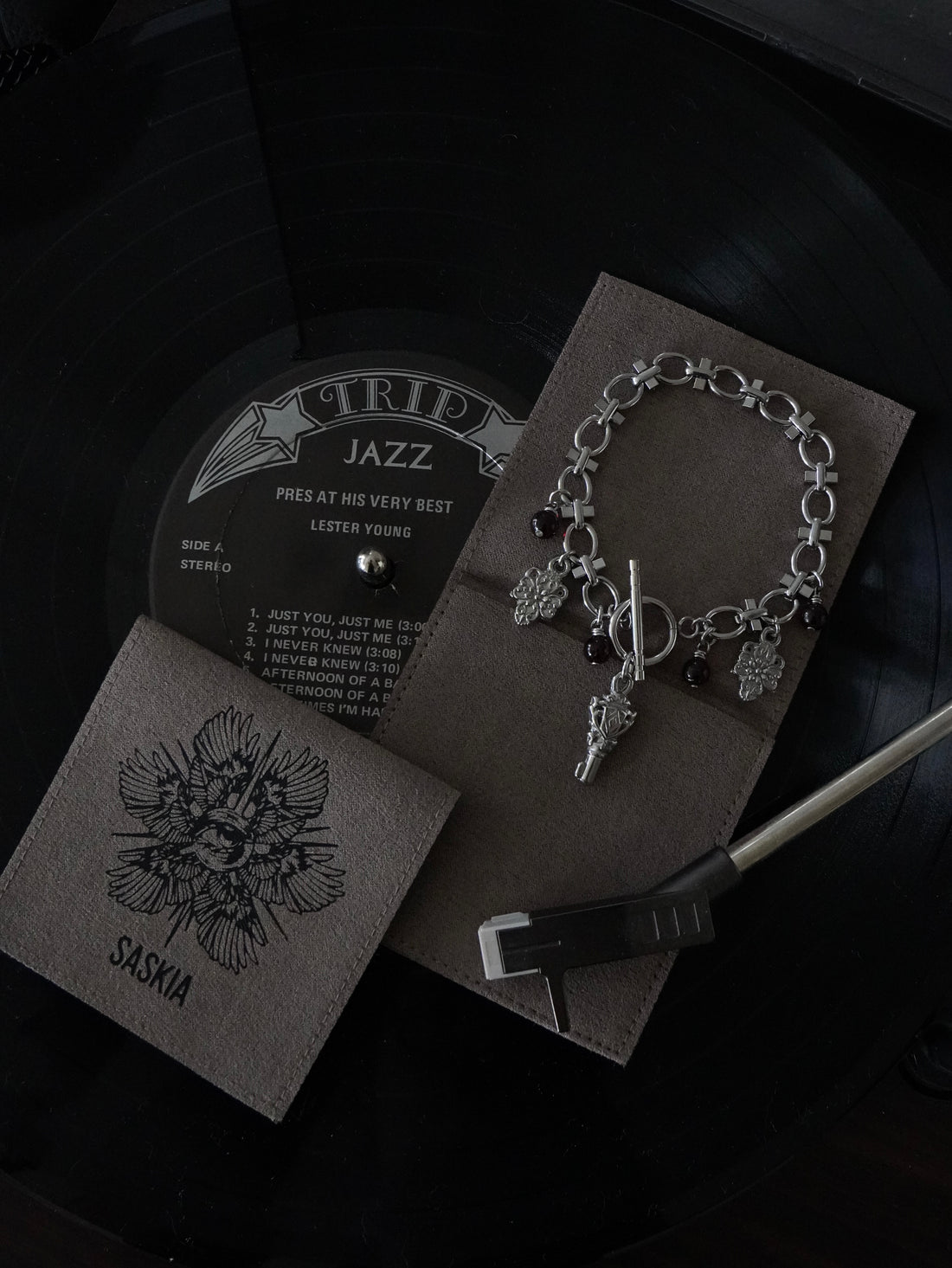 Bracelet « The secret chamber »• Ambre cognac