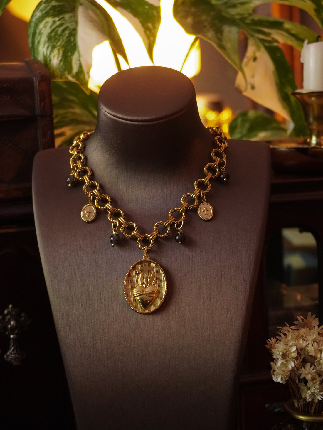 Collier « Sacré Coeur » ❤️‍🔥 • Doré • Quartz fumé