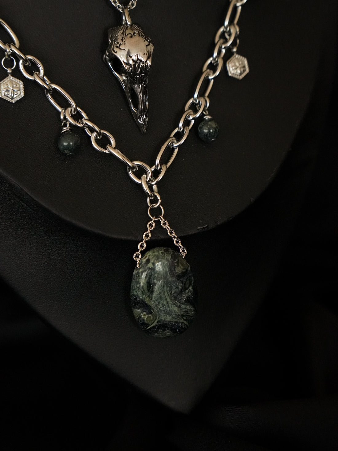 Collier « Omen » 🐦‍⬛🍂 • Jaspe Kambaba