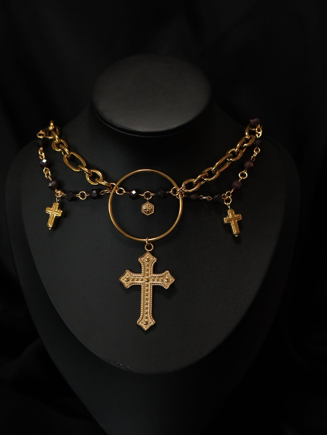 Collier « Have mercy on me » ✝️ • Doré • Grenat rouge