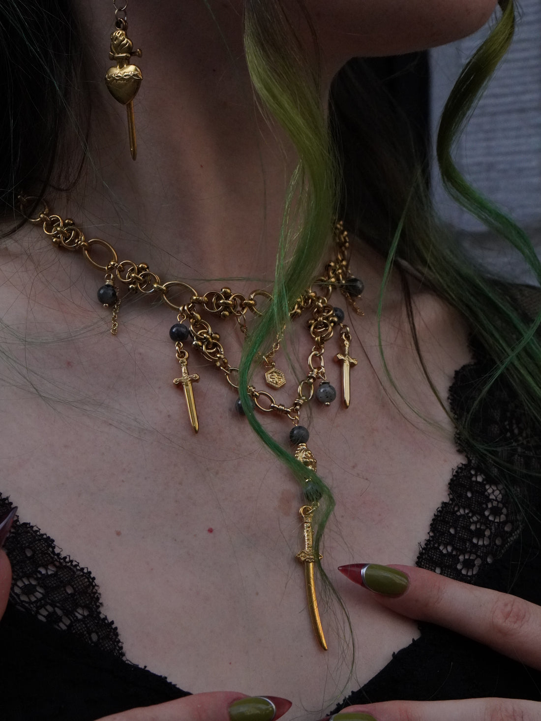 Collier « Night Blade  » 🌑⚔️