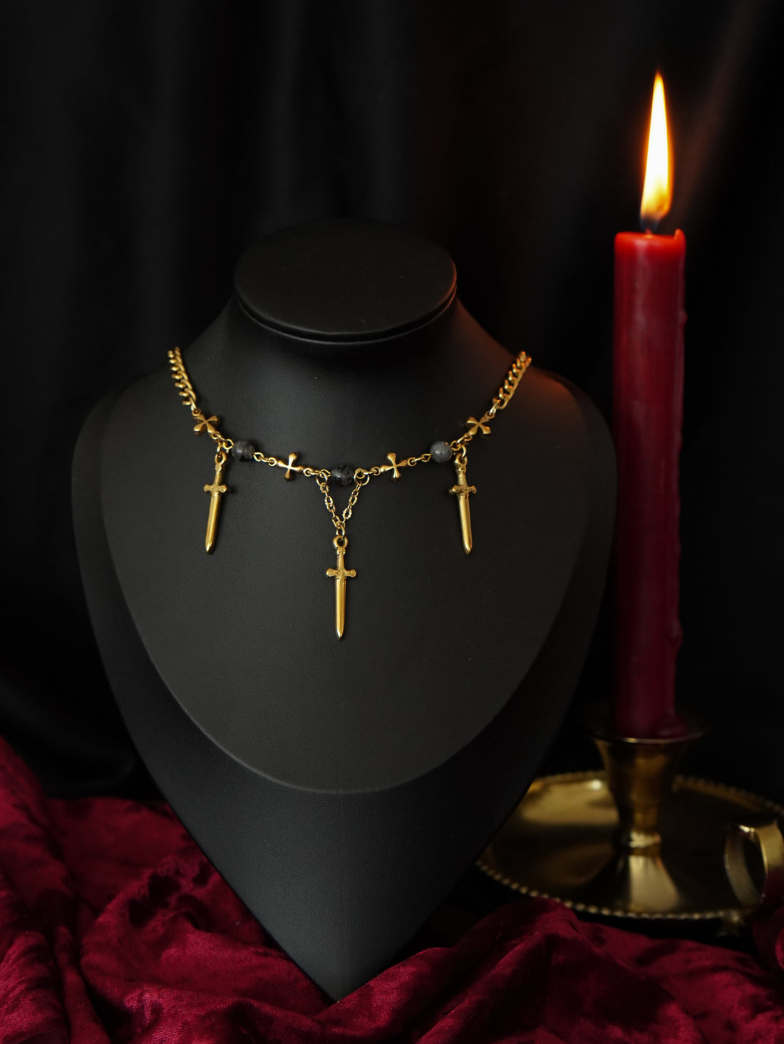 Collier "The knight’s vow" - Acier inoxydable - Plaqué or 18ct - Perles larvikite